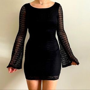 Lace backless dress!